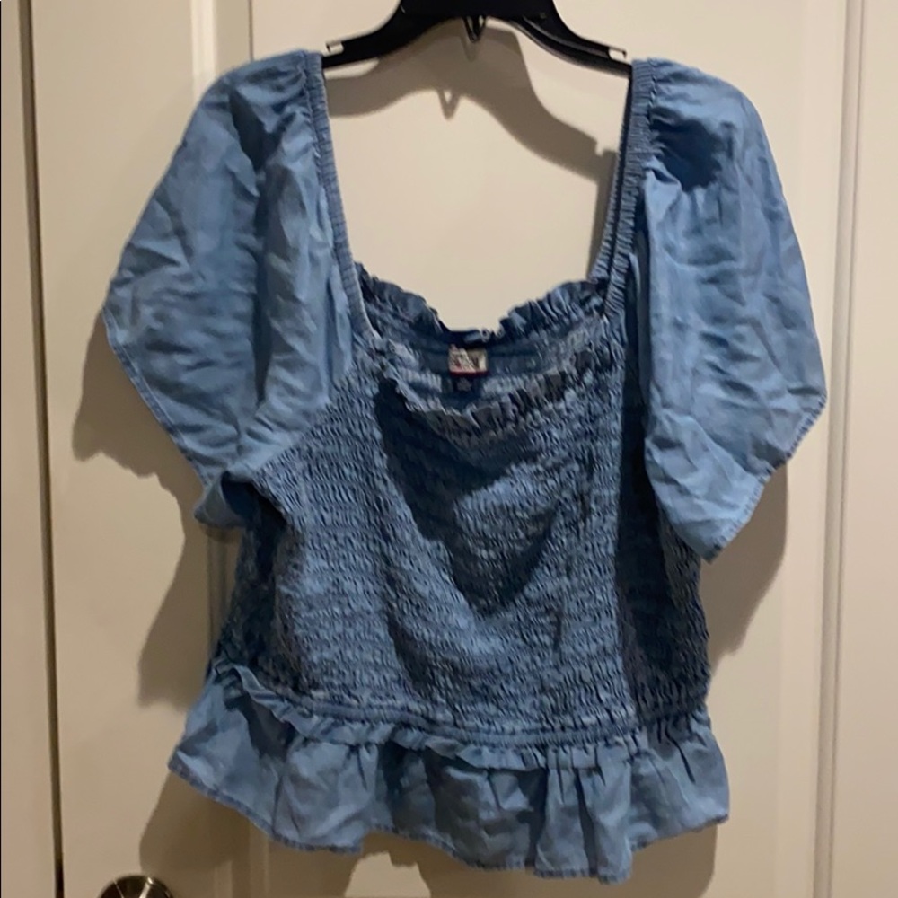 light blue crop top